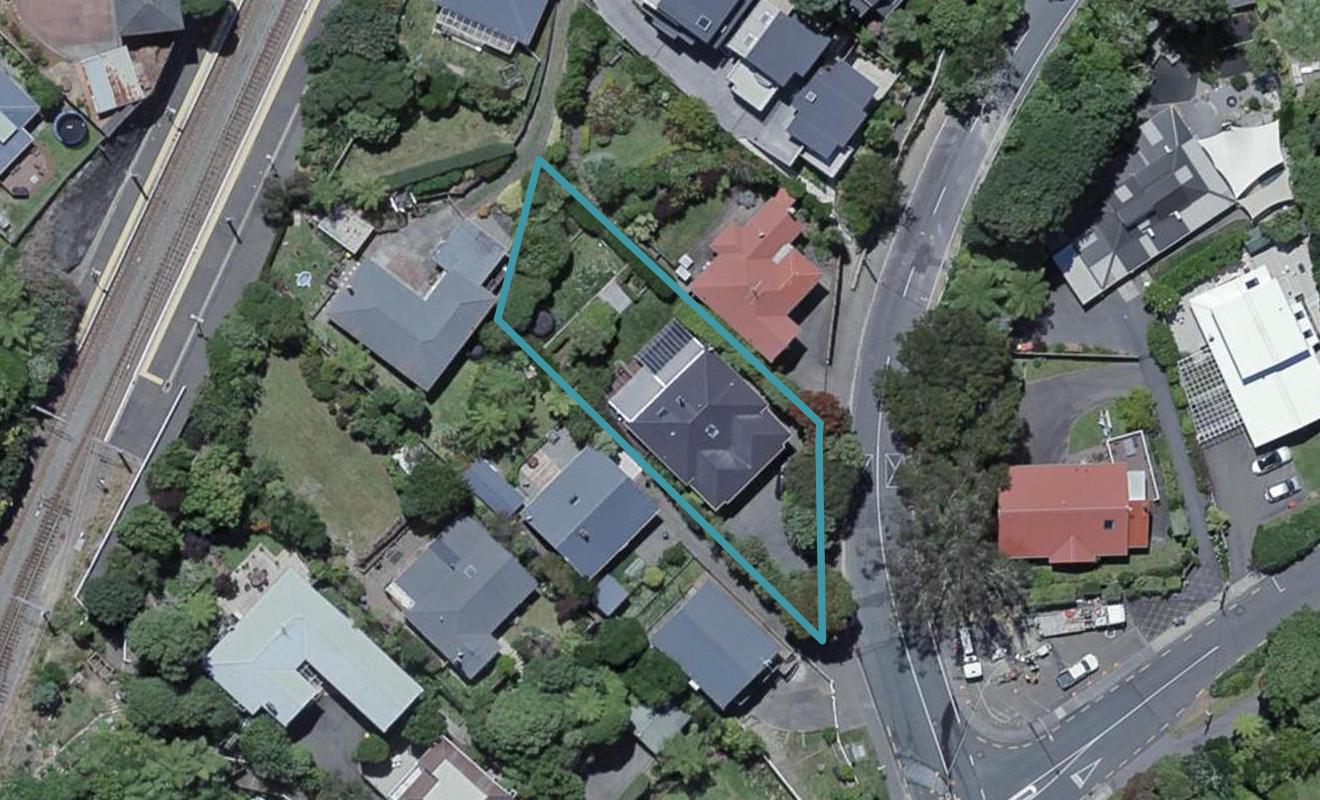 30 Cashmere Avenue, Khandallah, Wellington - Carousel 1