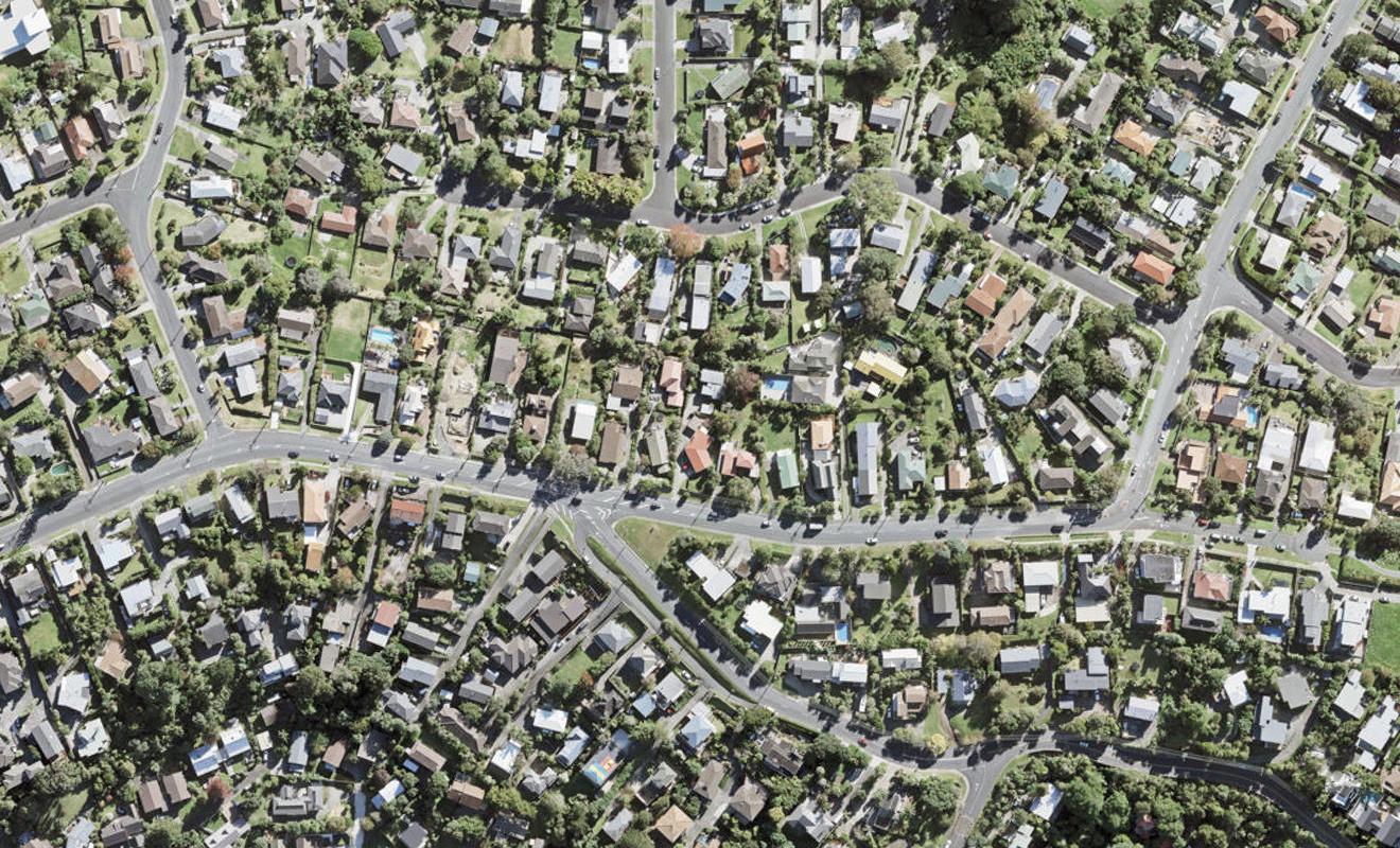 2/4 Firth Road, Torbay, Auckland - Carousel 1