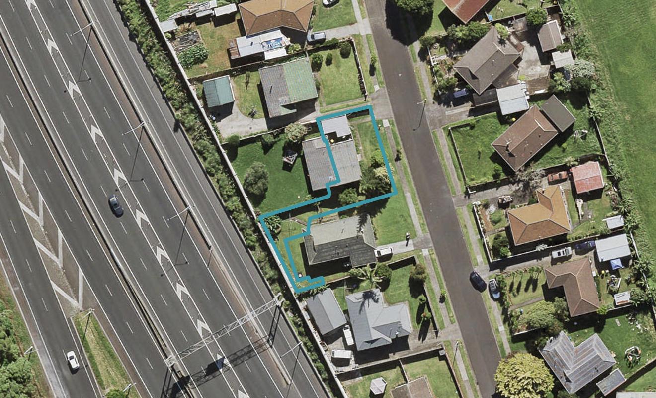 13 Ashmore Place, Favona, Auckland - Carousel 1