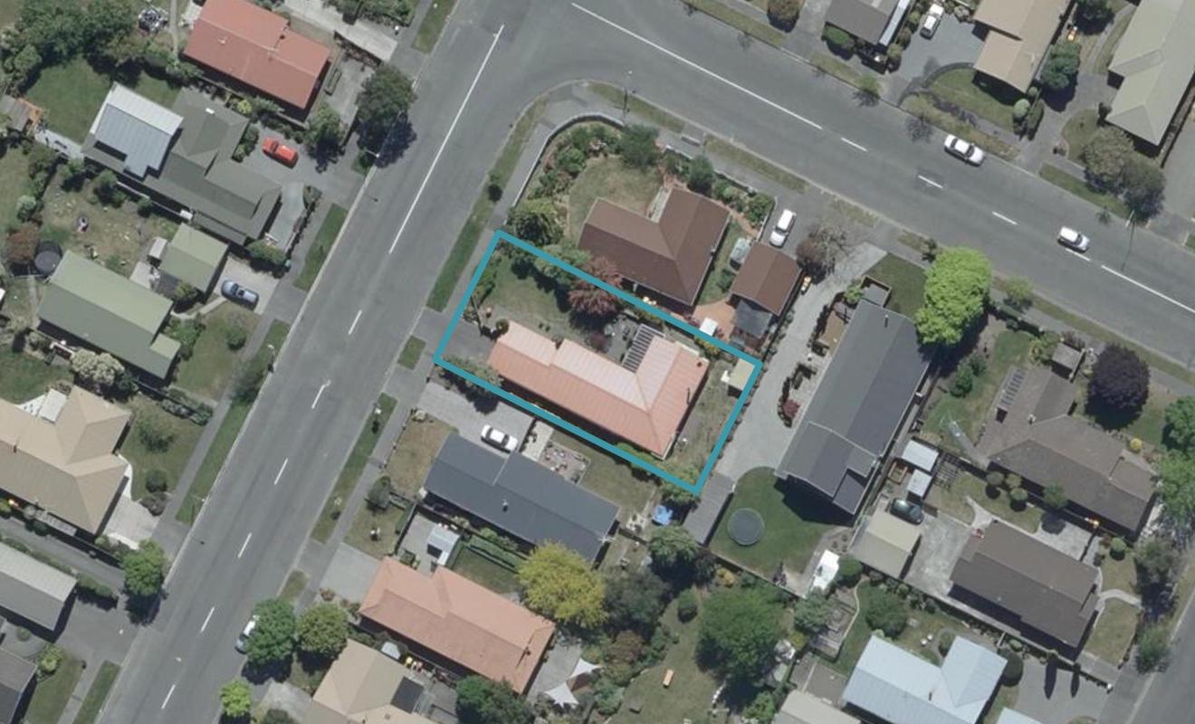 246 Queenspark Drive, Parklands, Christchurch - Carousel 1