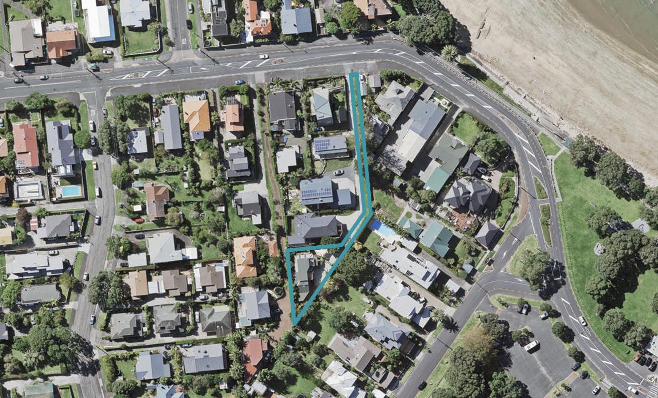11B Old Lake Road, Narrow Neck, Auckland - Carousel 1