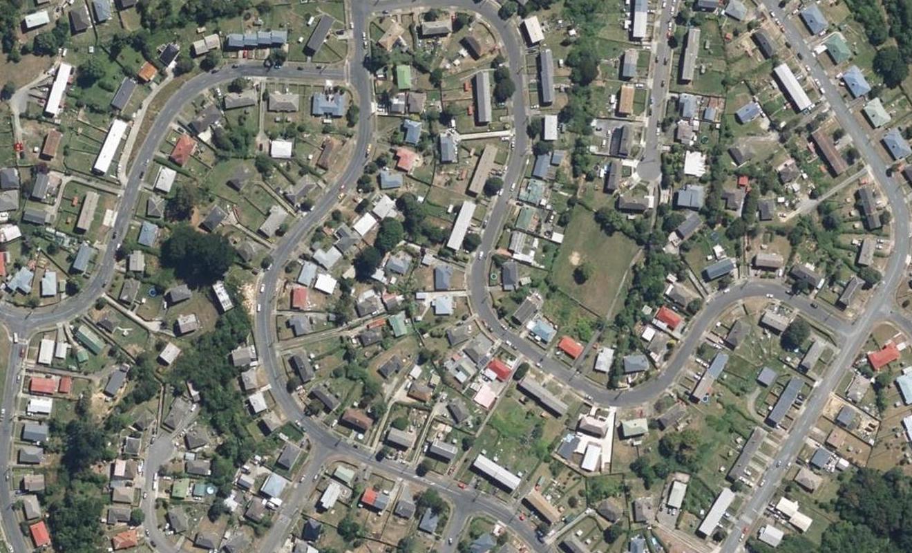 40 Leicester Street, Cannons Creek, Porirua - Carousel 1