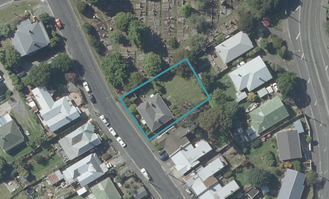 20 Eglinton Road, The Glen, Dunedin - Carousel 1