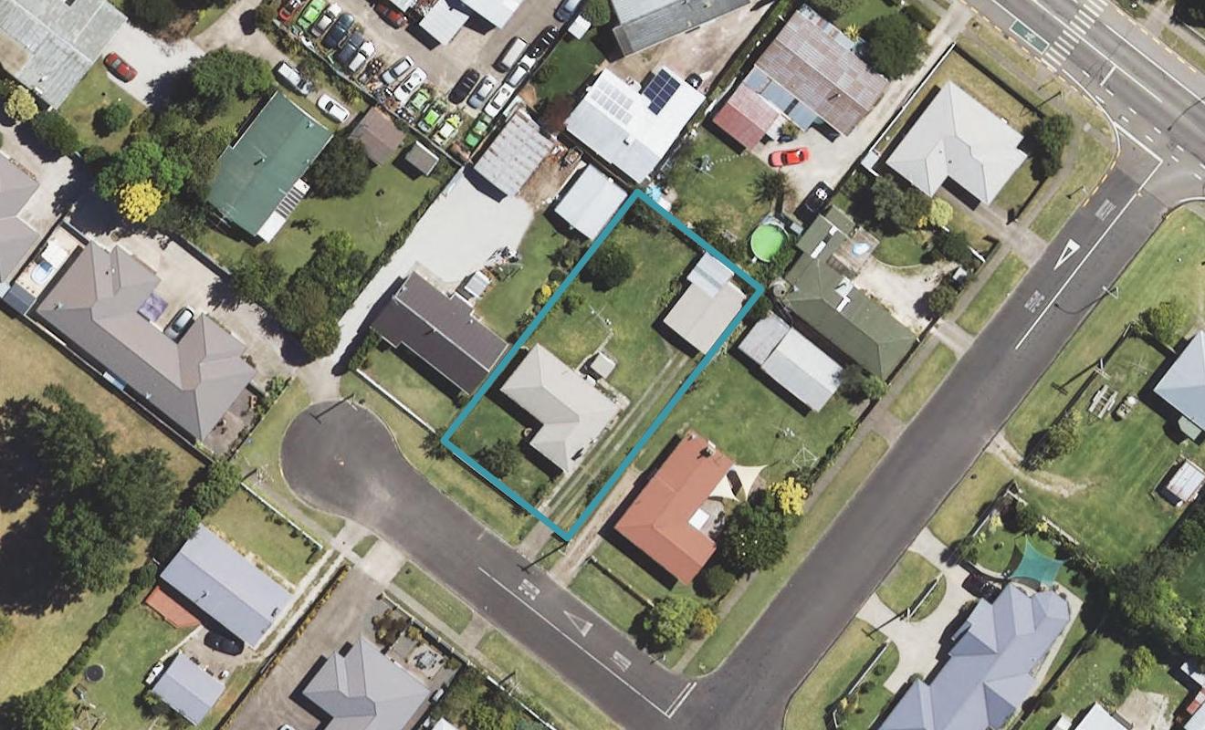 17 Leon Street, Riverdale, Gisborne - Carousel 1