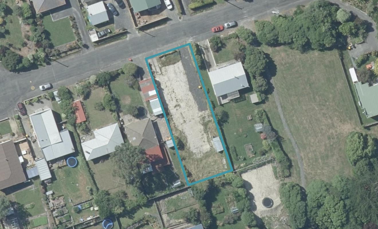 16 John Street, Ocean View, Dunedin - Carousel 1