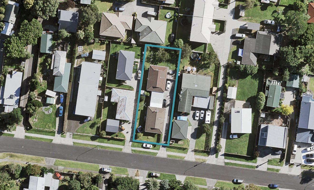 2/40 Blanes Road, Weymouth, Auckland - Carousel 1