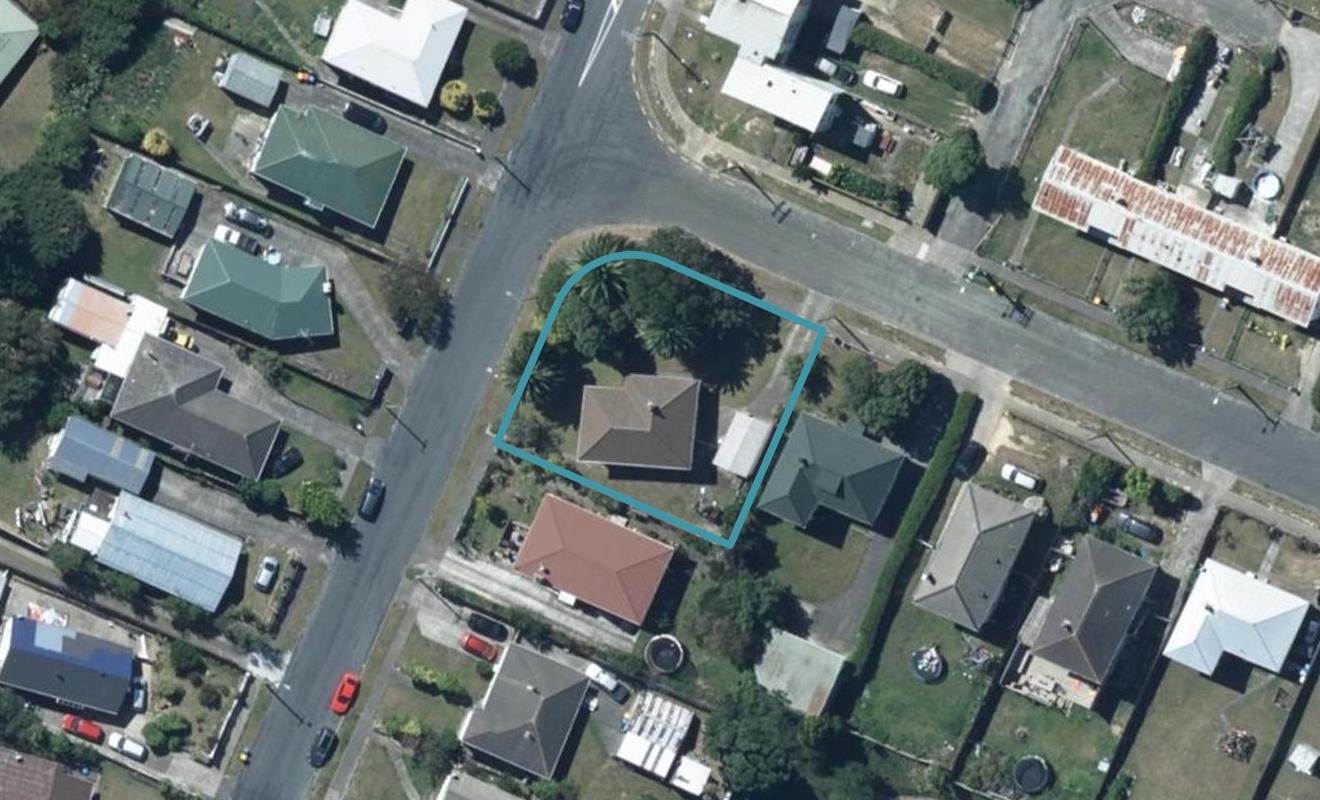 38 Fantame Street, Cannons Creek, Porirua - Carousel 1