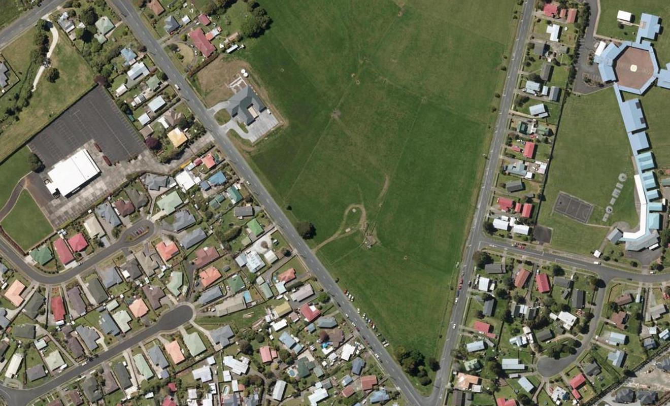 8 Kekewai Place, Tikipunga, Whangarei - Carousel 1