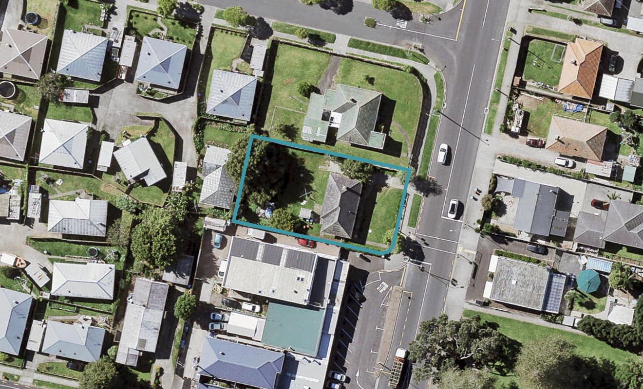 125 Elstree Avenue, Point England, Auckland - Carousel 1