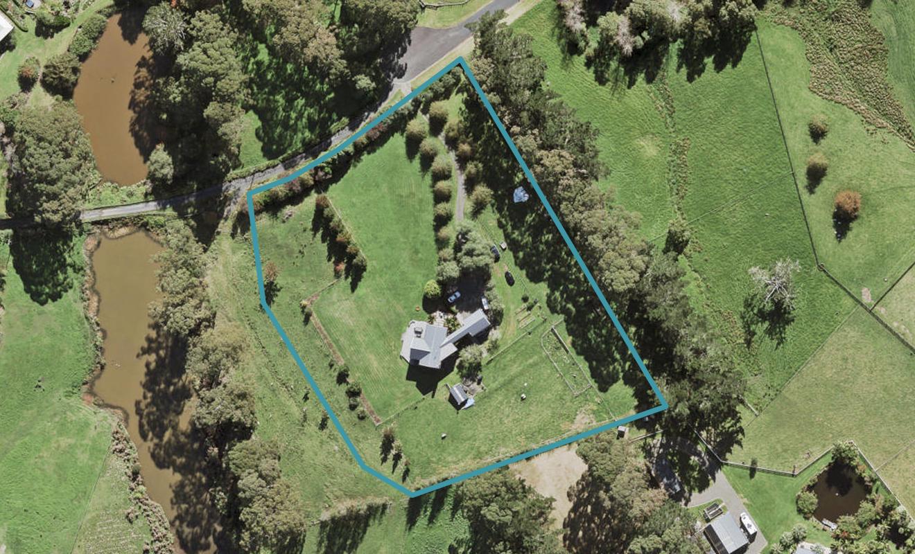 6 Daphne Harden Lane, Paremoremo, Auckland - Carousel 1