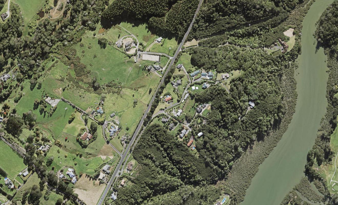 209 Paremoremo Road, Lucas Heights, Auckland - Carousel 1