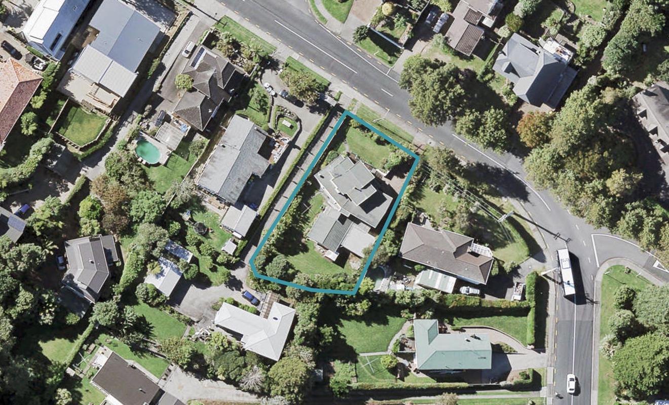 53 Cockle Bay Road, Cockle Bay, Auckland - Carousel 1