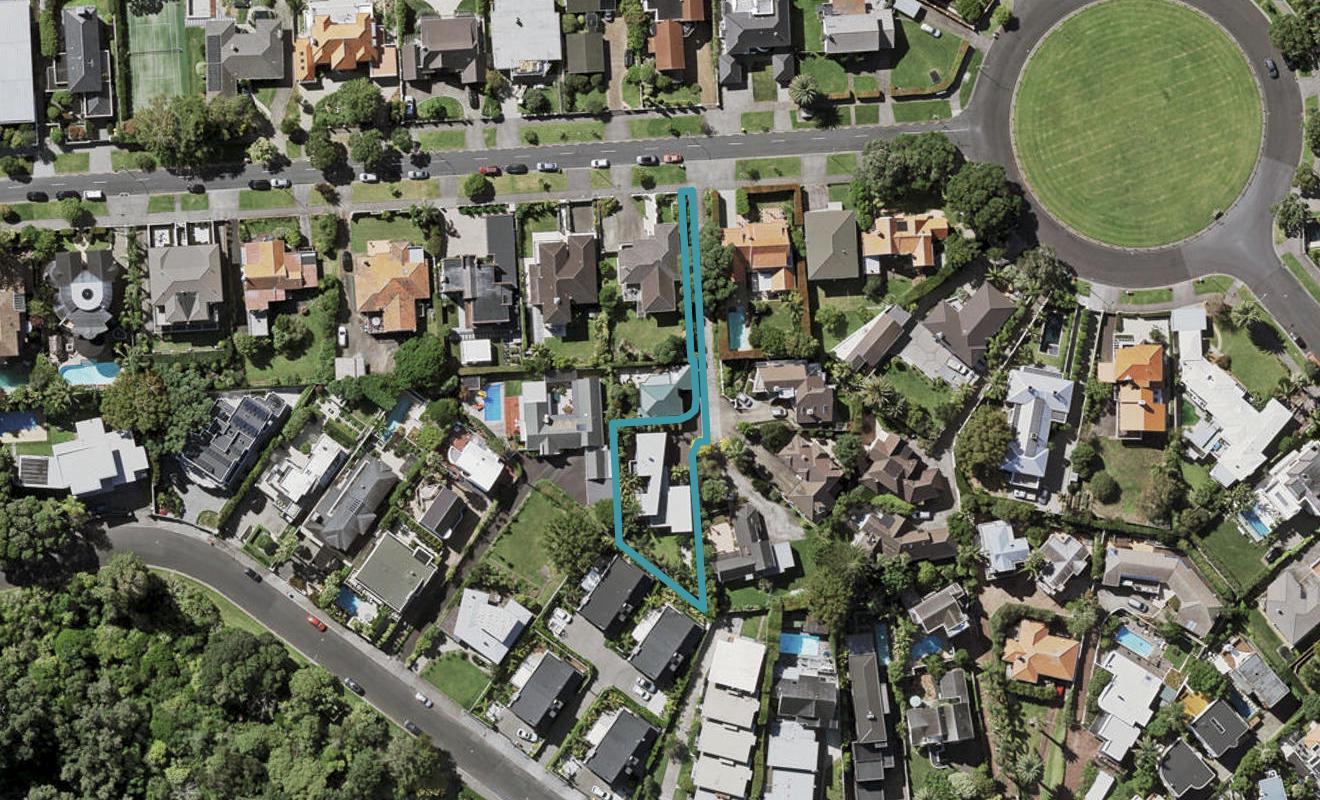 6B Tuhaere Street, Orakei, Auckland - Carousel 1