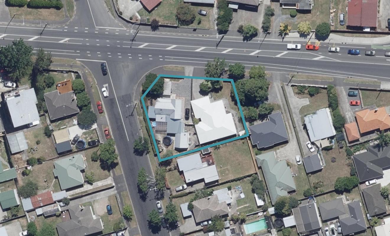 206 Clyde Street, Hamilton East, Hamilton - Carousel 1