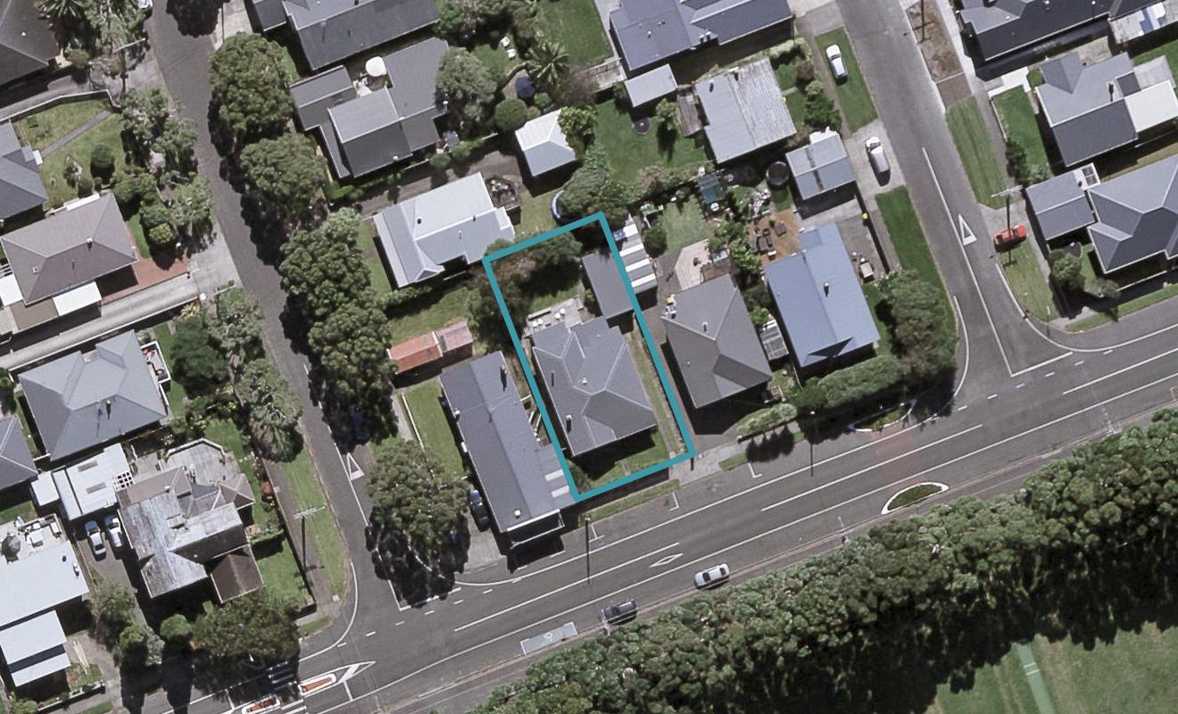 31 Barriball Street, Fitzroy, New Plymouth - Carousel 1