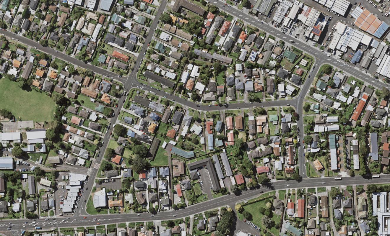 2/18 Rutland Road, Mount Wellington, Auckland - Carousel 1