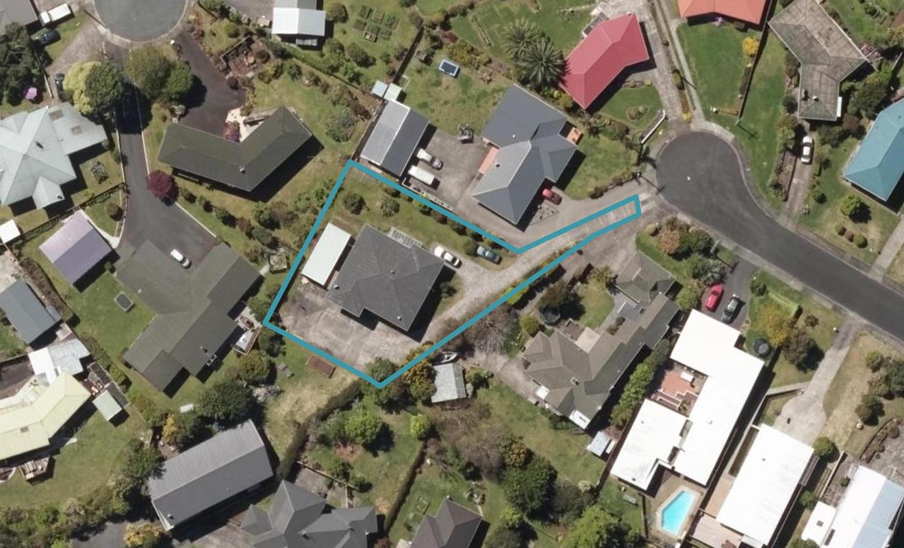 42 Hoey Street, Kamo, Whangarei - Carousel 1
