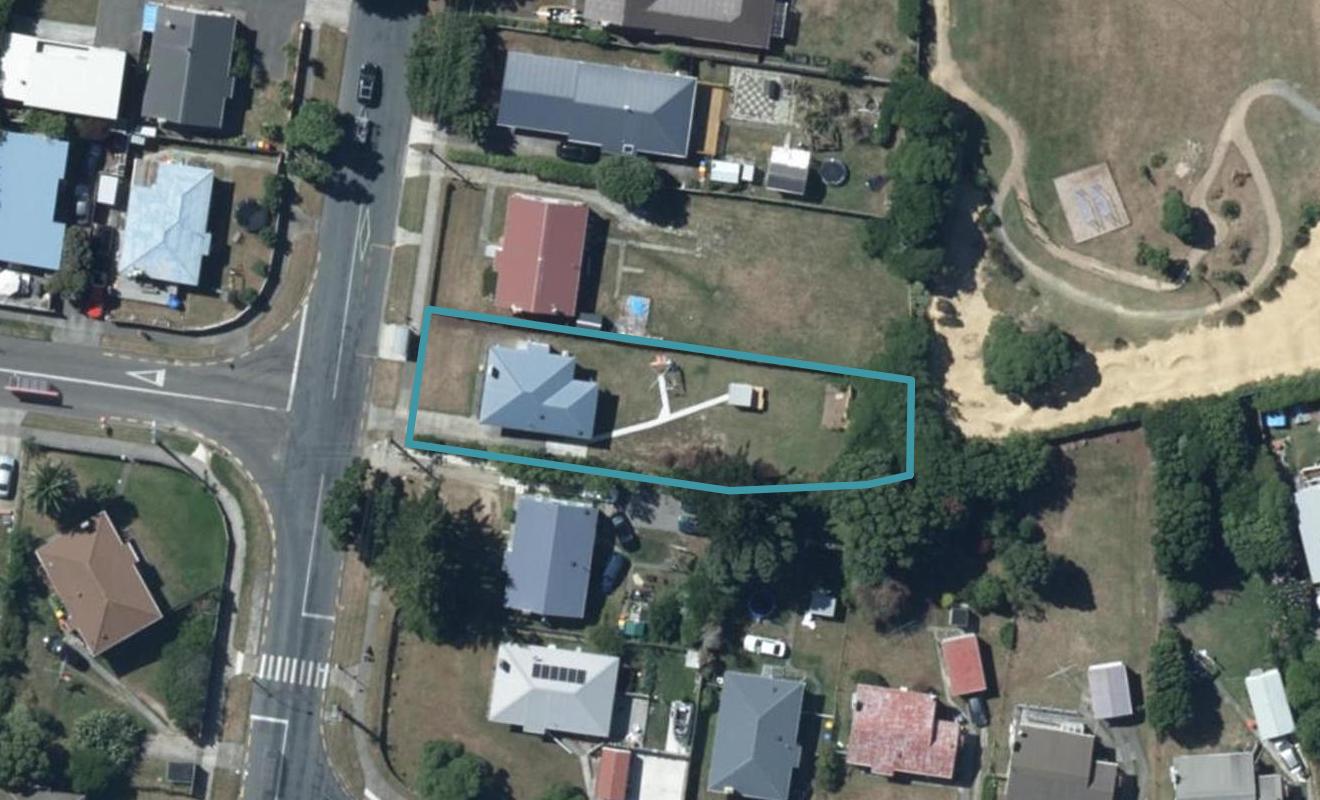 77 Te Pene Avenue, Titahi Bay, Porirua - Carousel 1