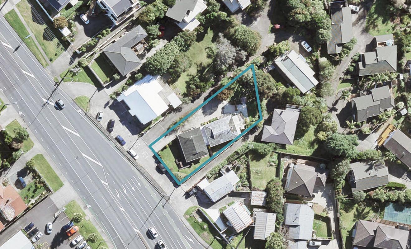1/871 East Coast Road, Northcross, Auckland - Carousel 1
