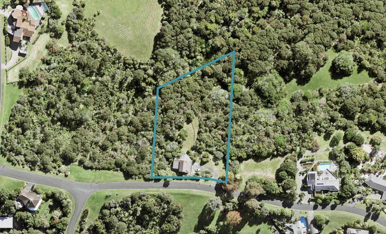 3 Puriri Place, Sandspit, Warkworth - Carousel 1