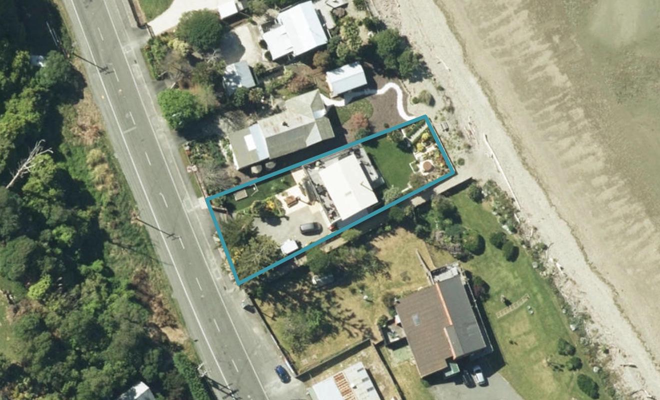 176 Stafford Drive, Ruby Bay, Mapua - Carousel 1