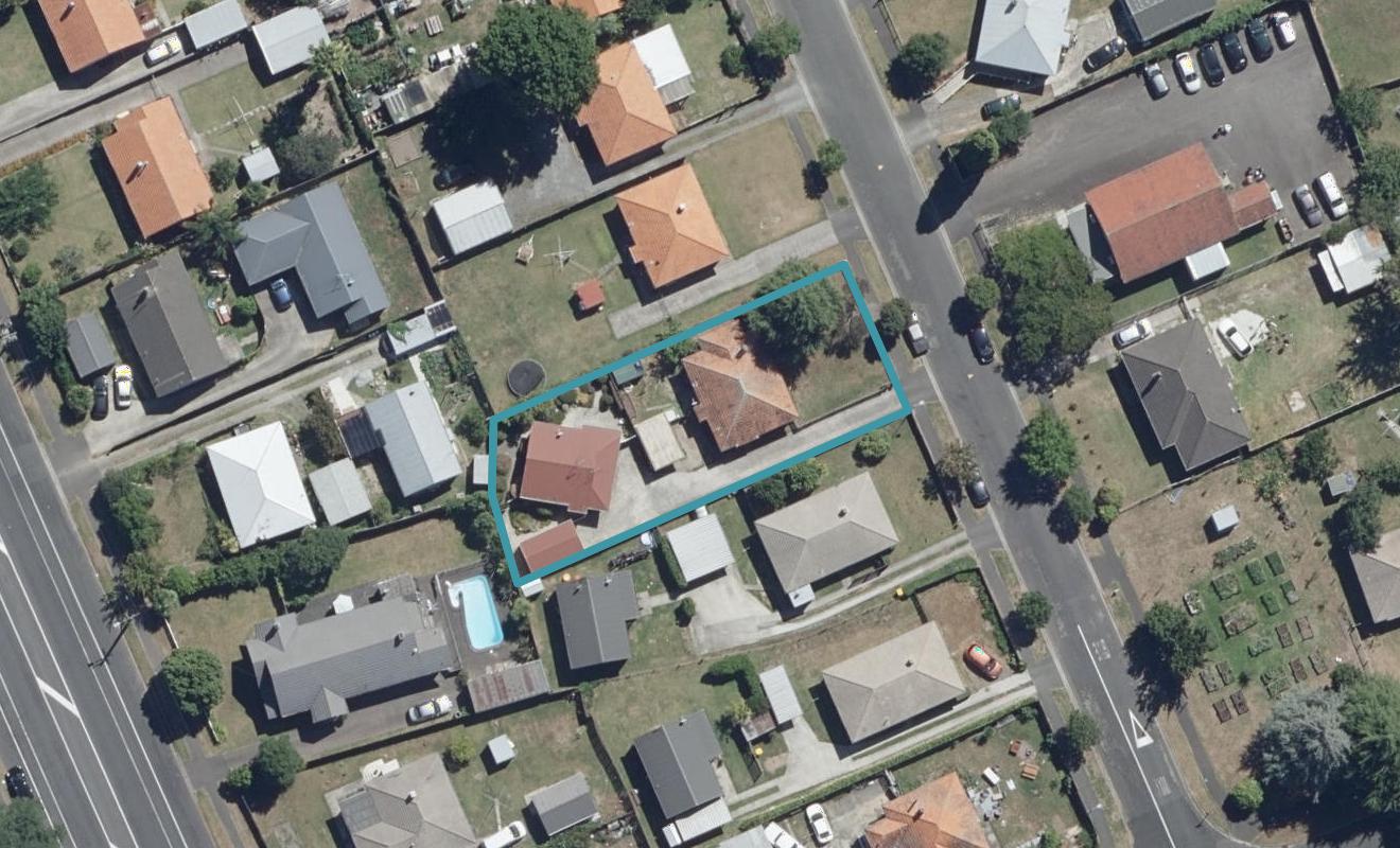 9B Ross Crescent, Fairfield, Hamilton - Carousel 1