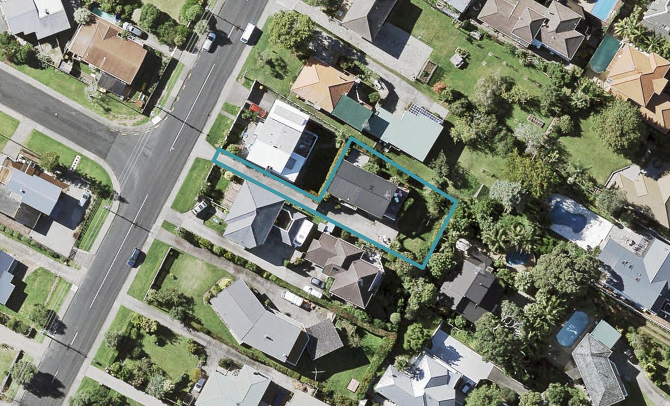79B Litten Road, Cockle Bay, Auckland - Carousel 1