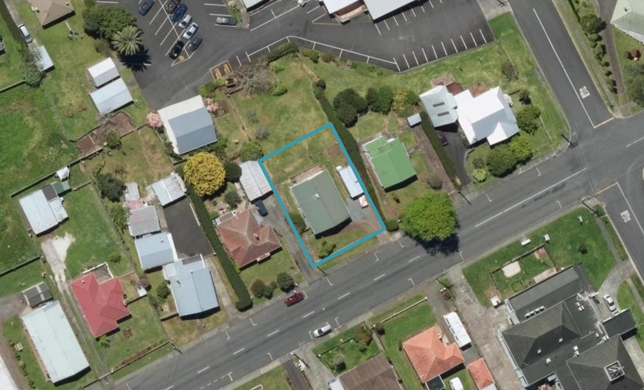 12 Station Road, Kamo, Whangarei - Carousel 1