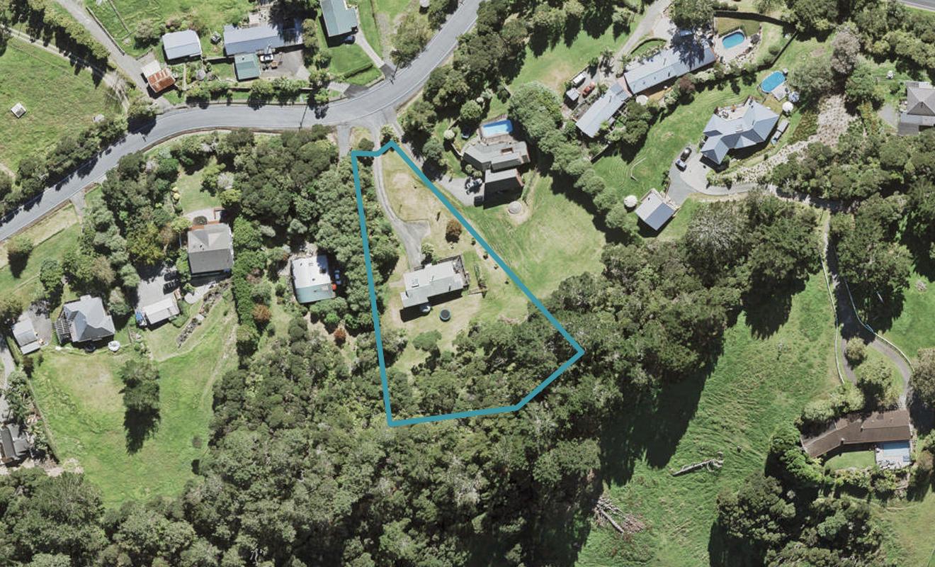 11 Attwood Road, Paremoremo, Auckland - Carousel 1