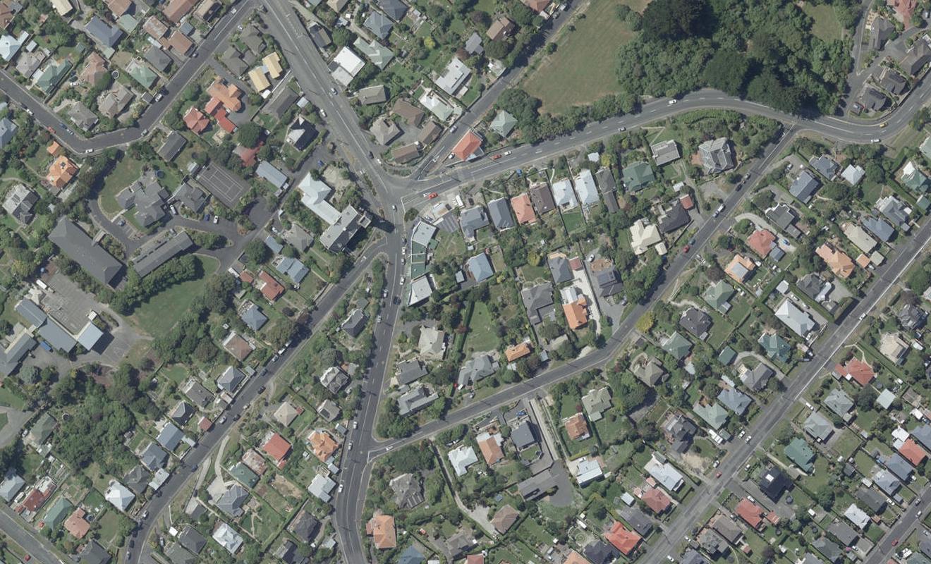 27 Tomahawk Road, Andersons Bay, Dunedin - Carousel 1