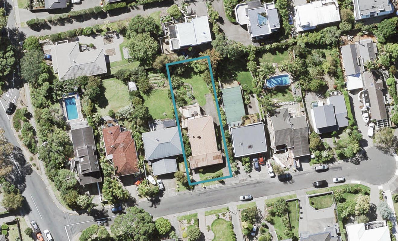 8 Red Bluff Rise, Campbells Bay, Auckland - Carousel 1