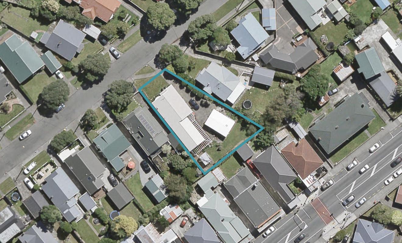 35 Tui Street, Alicetown, Lower Hutt - Carousel 1