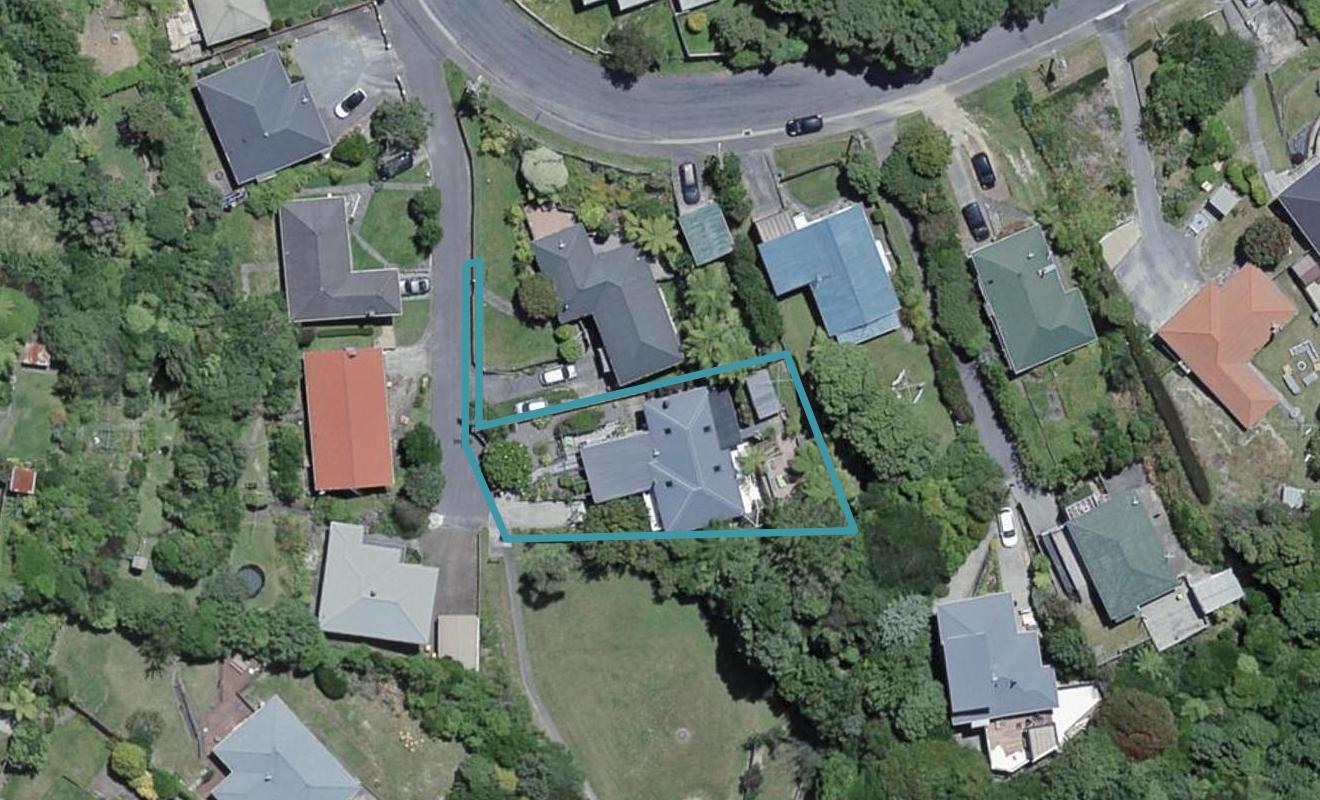 3 Kiwi Place, Tawa, Wellington - Carousel 1