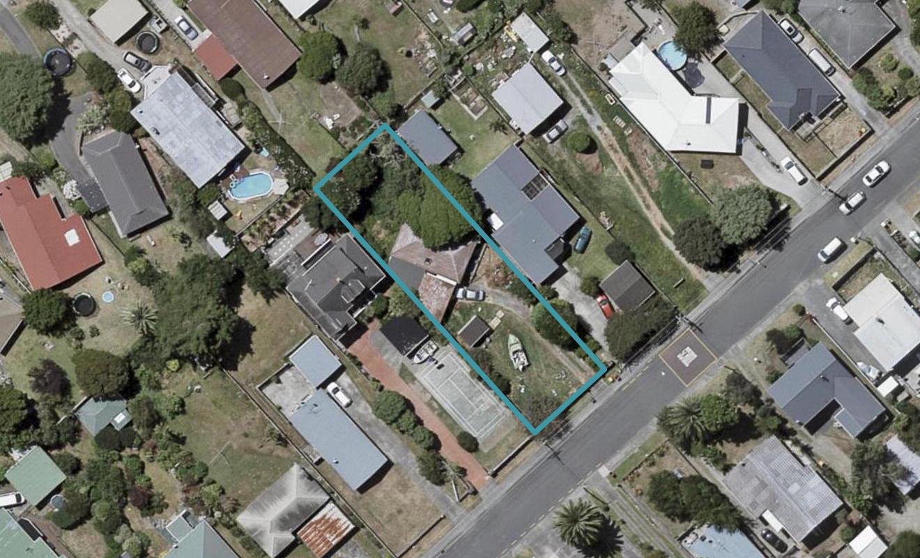 43 Gray Avenue, Paraparaumu Beach, Paraparaumu - Carousel 1