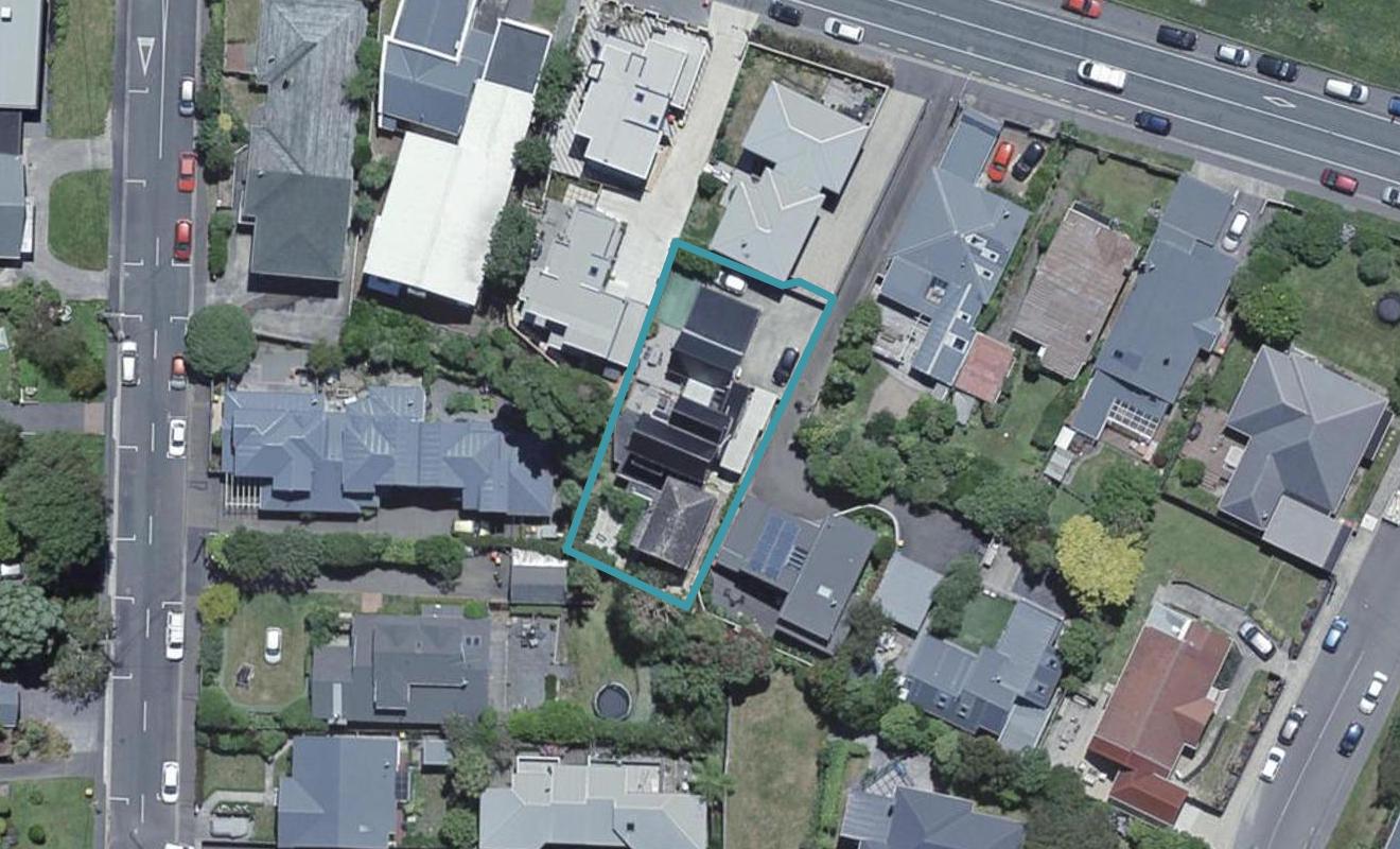 92B Khandallah Road, Khandallah, Wellington - Carousel 1