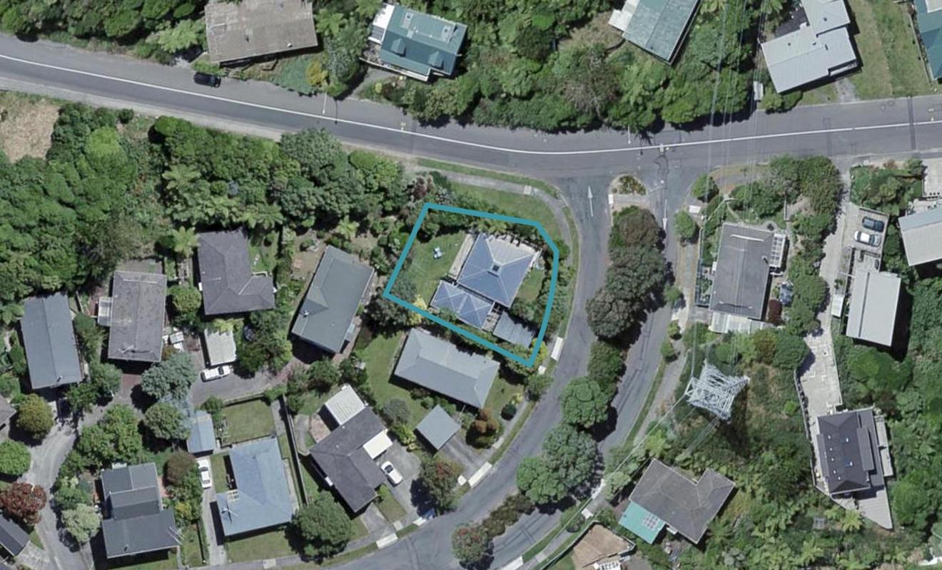 2 John Witton Drive, Crofton Downs, Wellington - Carousel 1