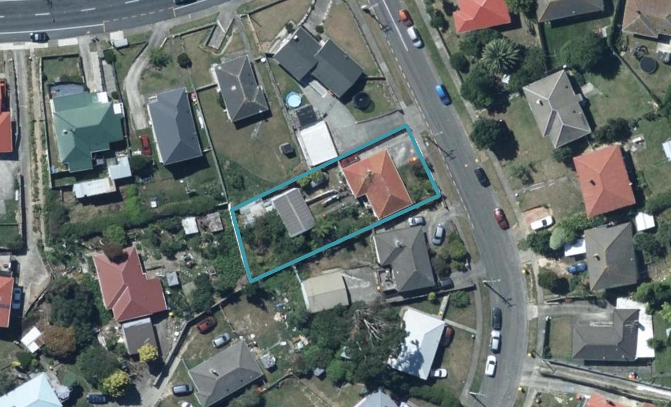 39 Cornwall Crescent, Cannons Creek, Porirua - Carousel 1