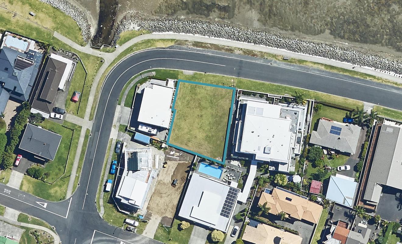 106 Harbour Drive, Otumoetai, Tauranga - Carousel 1