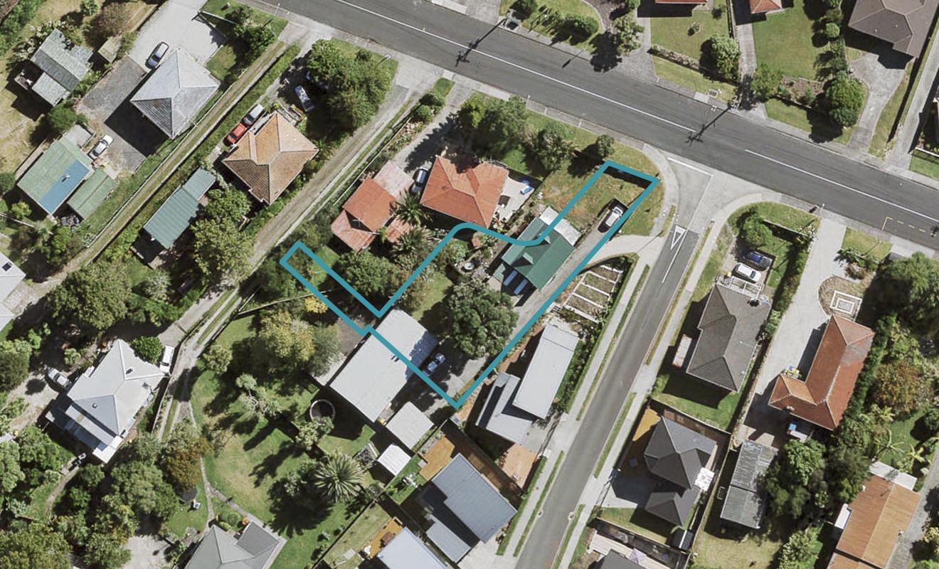 5/23 Awaroa Road, Sunnyvale, Auckland - Carousel 1