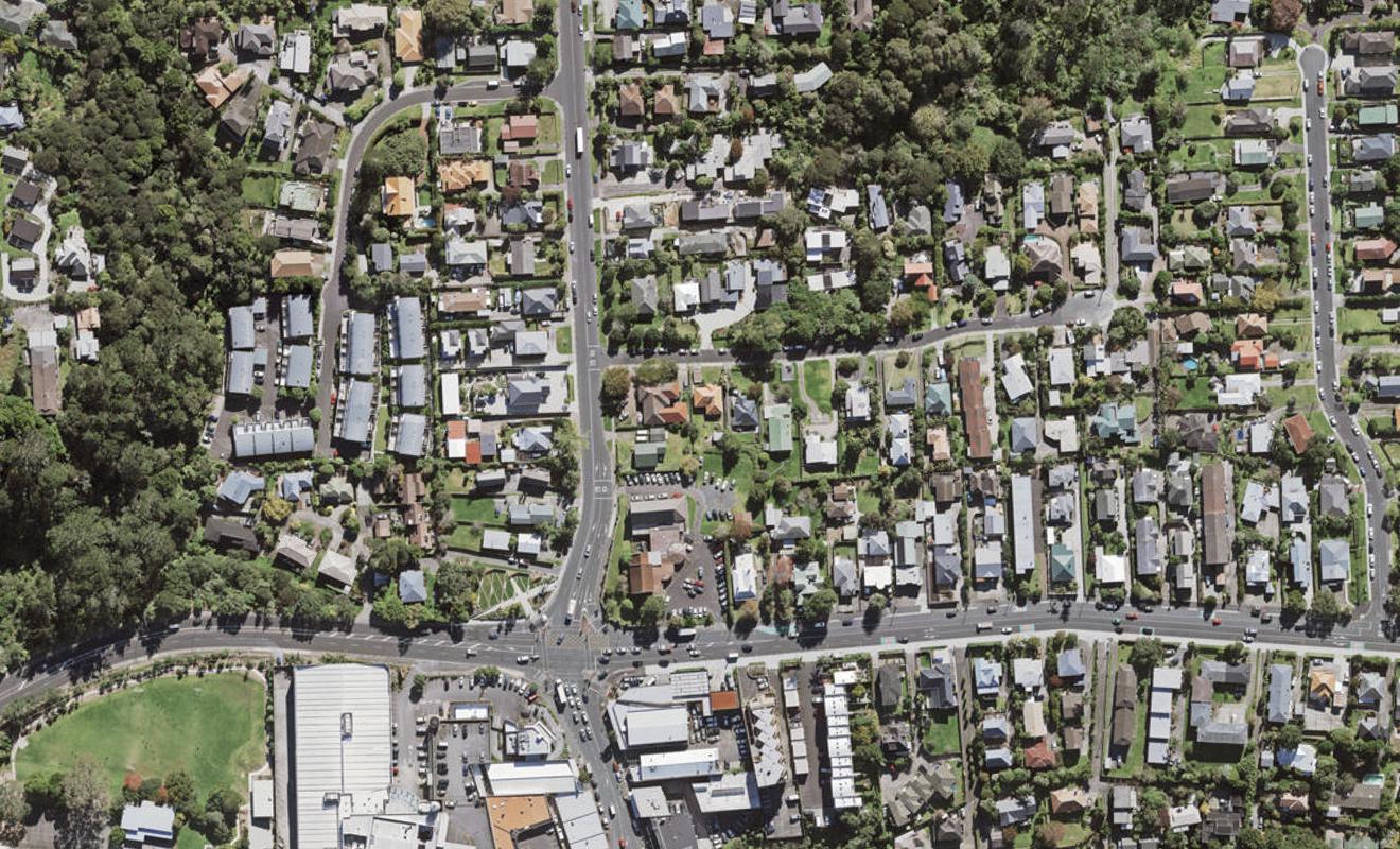 1B Zion Road, Birkenhead, Auckland - Carousel 1