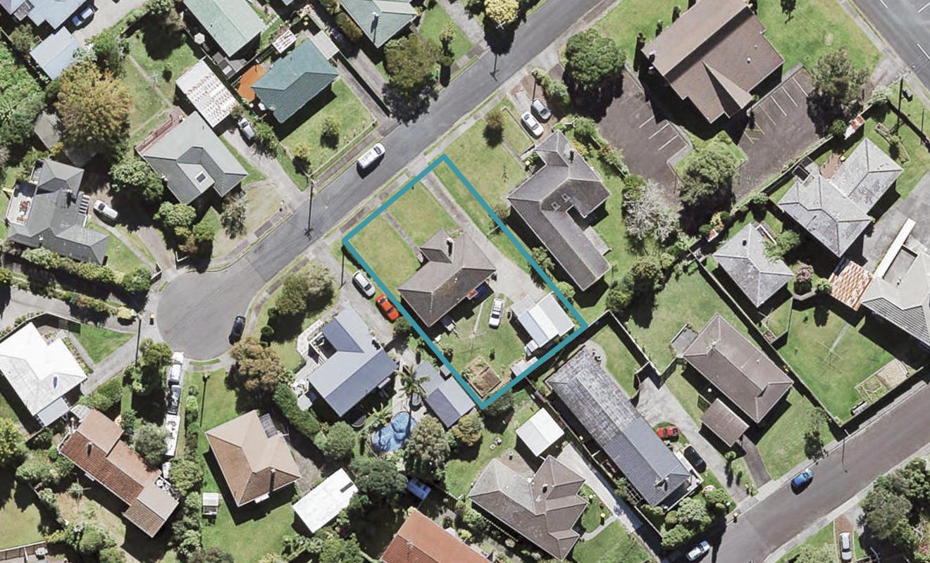 4 Boler Place, New Lynn, Auckland - Carousel 1