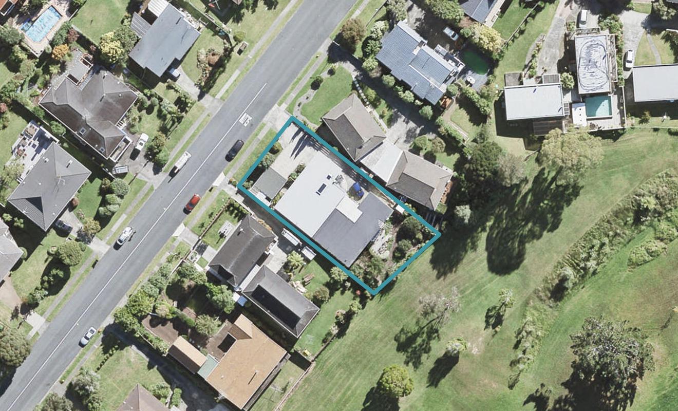 1/178 Stapleford Crescent, Browns Bay, Auckland - Carousel 1