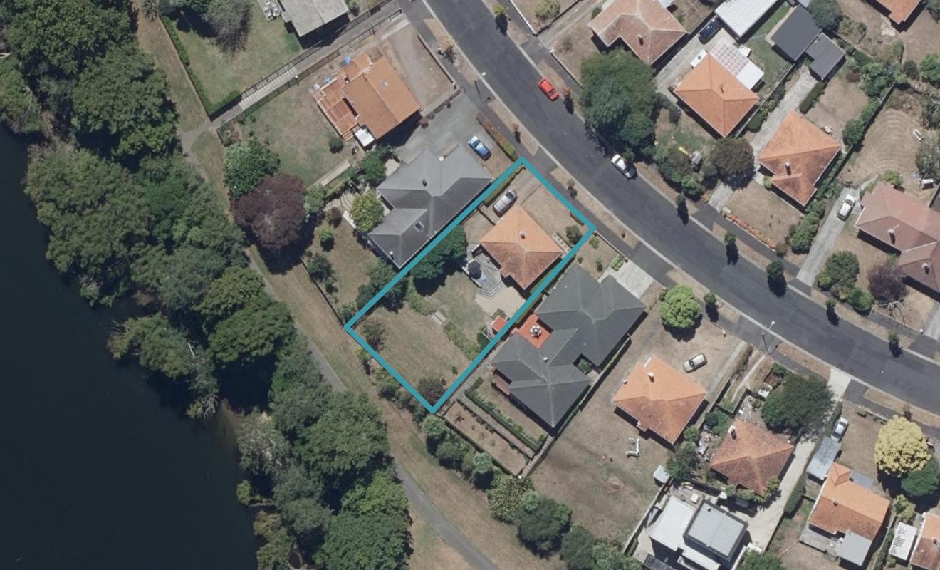 50 Jellicoe Drive, Hamilton East, Hamilton - Carousel 1