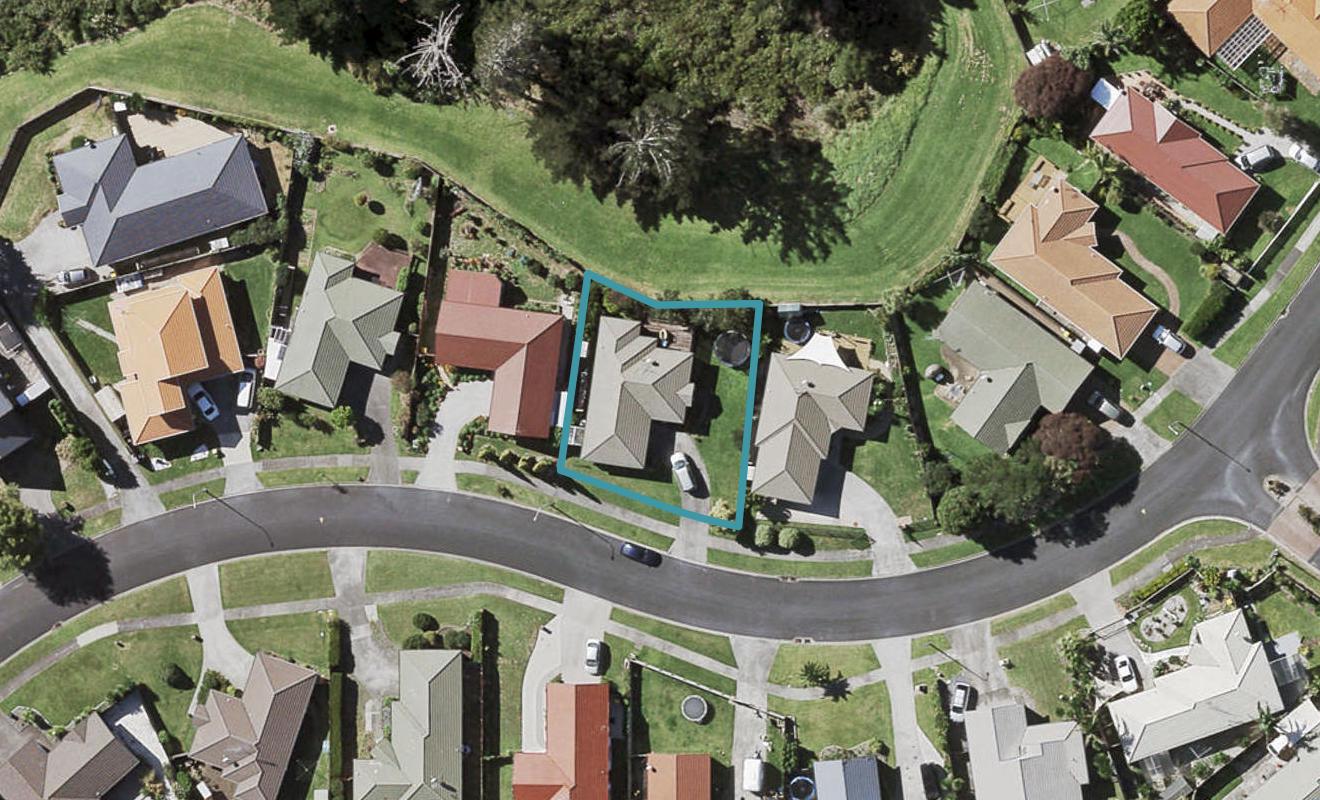 11 Davington Way, Burswood, Auckland - Carousel 1