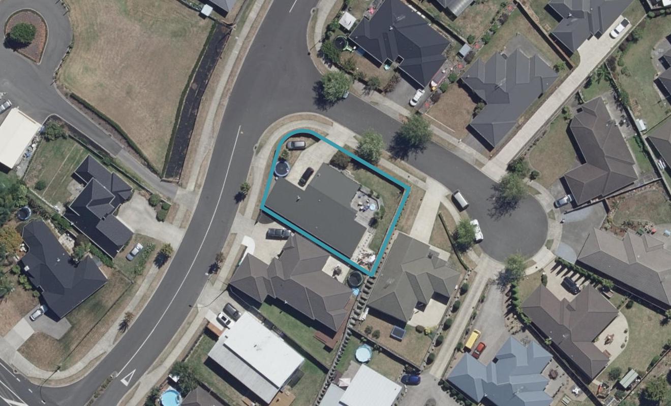 2 Elenora Close, Grandview Heights, Hamilton - Carousel 1