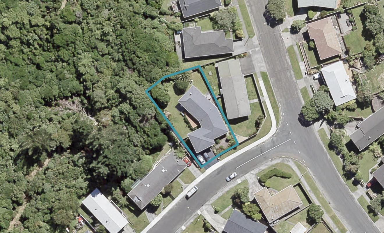 37 Timaru Grove, Kelson, Lower Hutt - Carousel 1