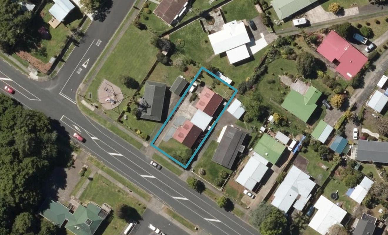 86B Paramount Parade, Tikipunga, Whangarei - Carousel 1