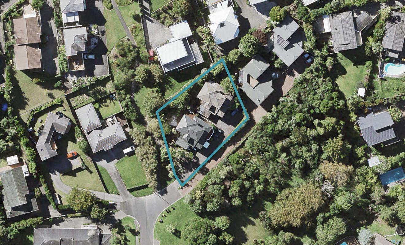 2/5 Seaford Place, Murrays Bay, Auckland - Carousel 1