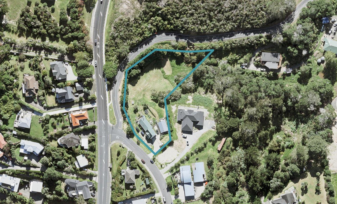 2 Roberts Road, Matakatia, Whangaparaoa - Carousel 1