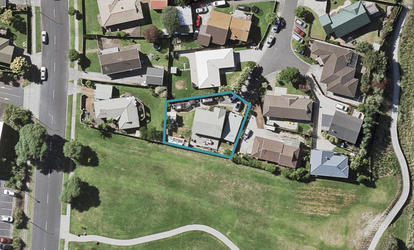 7 Midvale Place, Burswood, Auckland - Carousel 1